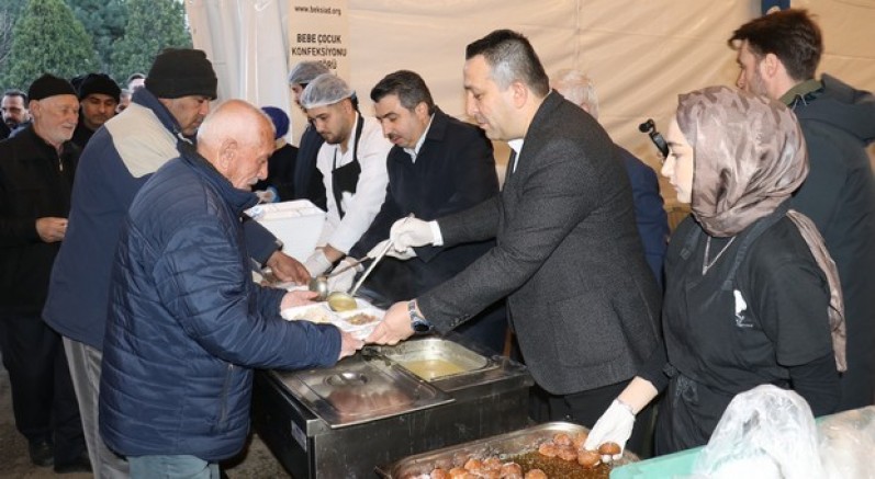 Başkan Yılmaz BEKSİAD'ın iftar çadırını ziyaret ette