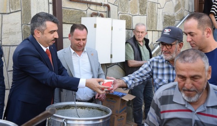 Başkan Yılmaz'dan çorba ikramı