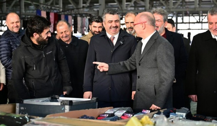 Başkan Yılmaz, Millet mahallesi esnafıyla buluştu