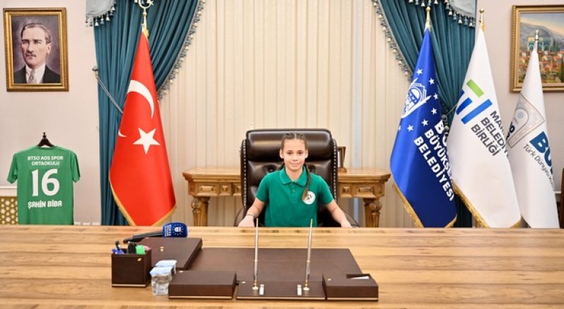 Başkanlık koltuğu çocukların oldu