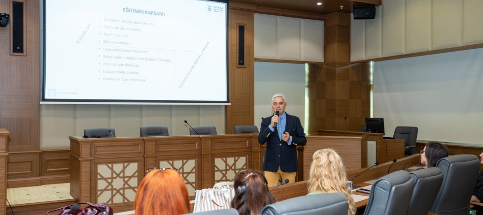 Belediye personeline 'liderlik eğitimi’