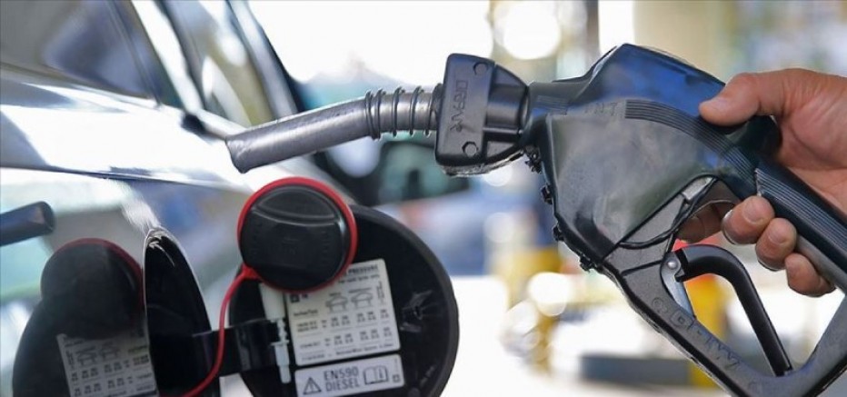 Benzine yine zam geldi