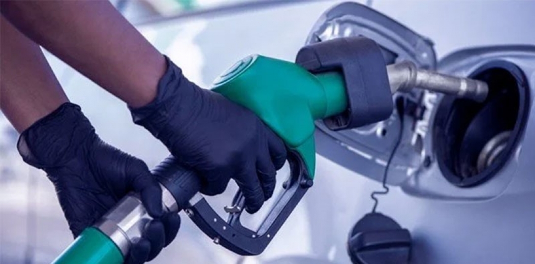 Benzine yine zam geliyor