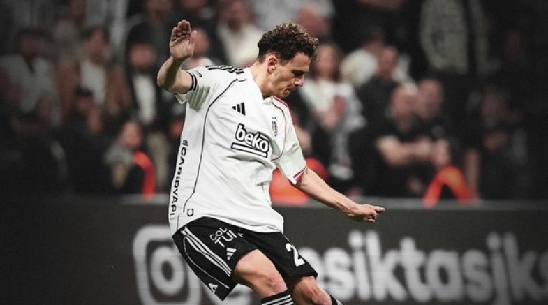 Beşiktaş, Kristjan Asllani veda etti