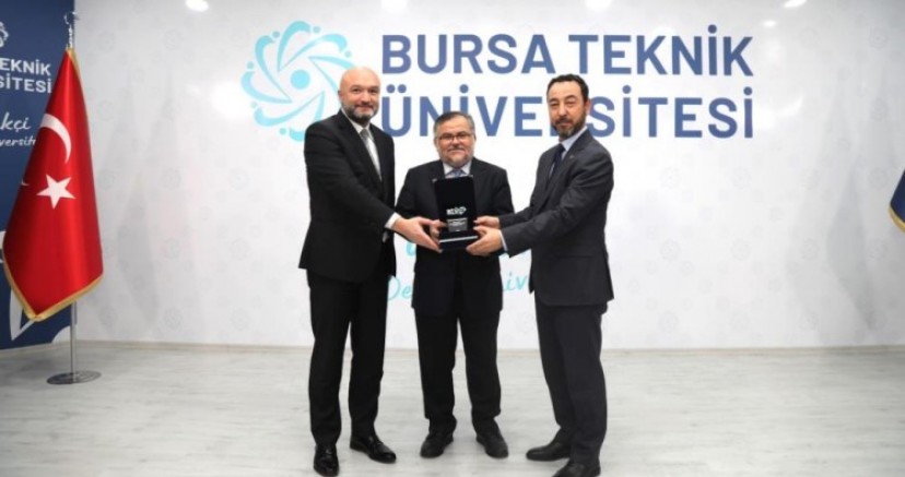 Bilal Kemikli: İstiklal Marşı'nın kodlarını çözerek yarını inşa edebiliriz