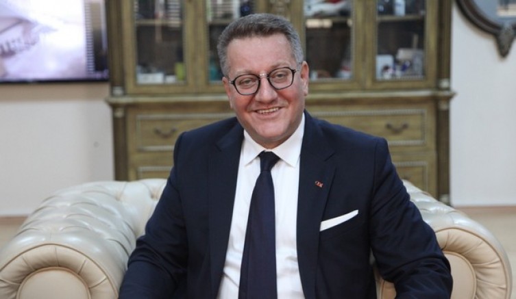 Biz el ele ve gönül gönüle hep beraberiz
