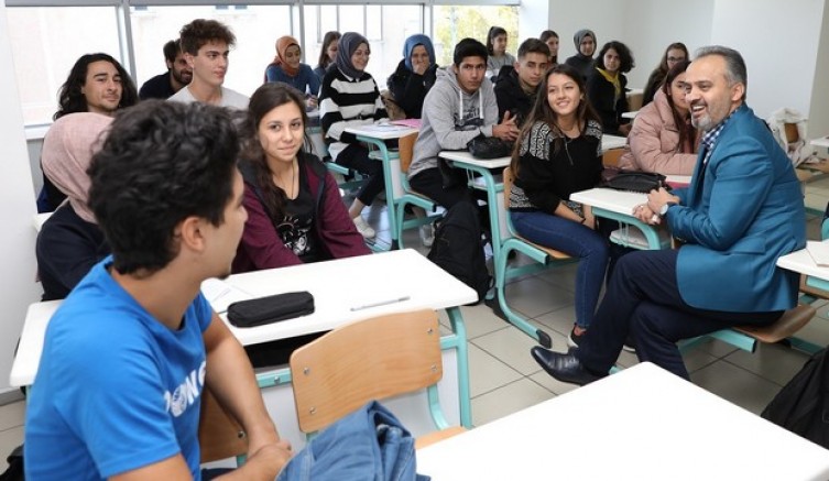 Biz gençlerimize güveniyoruz