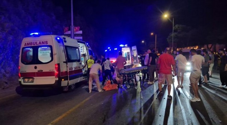 Bodrum'da taksi ile motosiklet çarpıştı: 1 ölü, 1 ağır yaralı