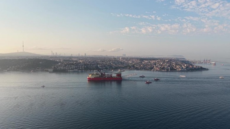 Boğaz hattı çift yönlü trafiğe kapatıldı