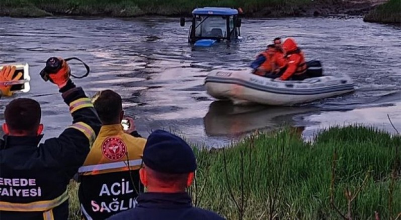 Bolu'da derede mahsur kalan çiftçi kurtarıldı