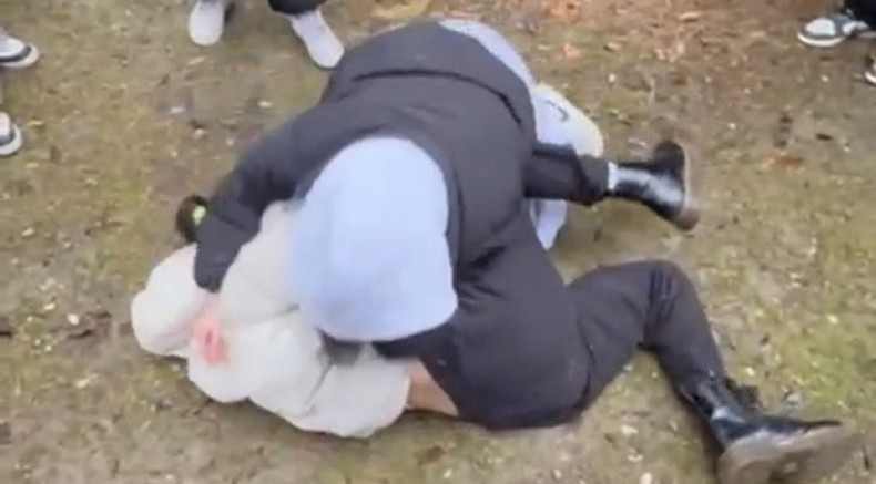 Bolu'da liseli kızı acımasızca darp ettiler