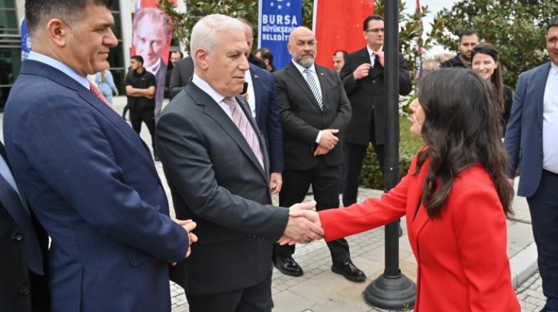 Bozbey, Büyükşehir ailesiyle bayramlaştı