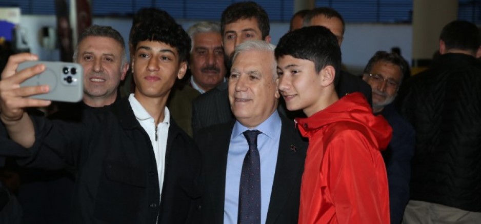 Bozbey; Halkımız güvenli binalarda oturmalı...