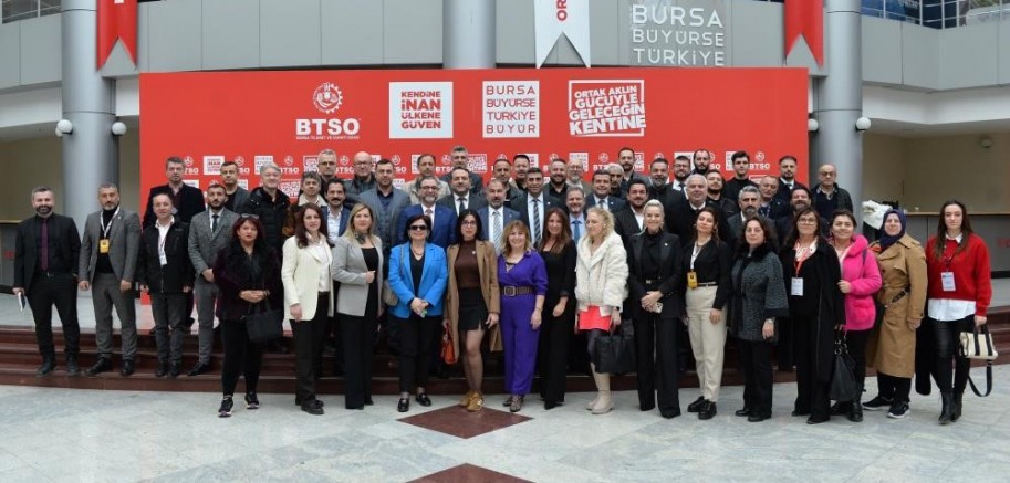 BTSO Akademi'de Gayrimenkul Sektörü masaya yatırıldı