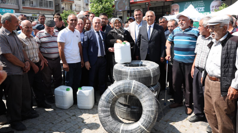 Bursa Büyükşehir Kütahyalı çiftçinin de yanında