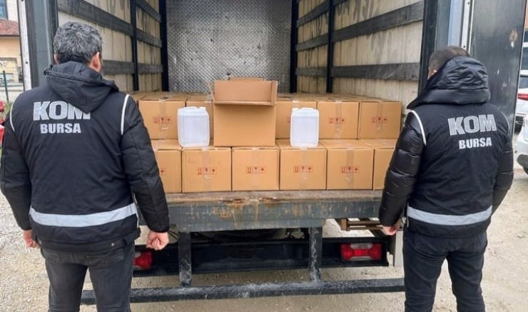 Bursa'da 1000 litre sahte alkol ele geçirildi