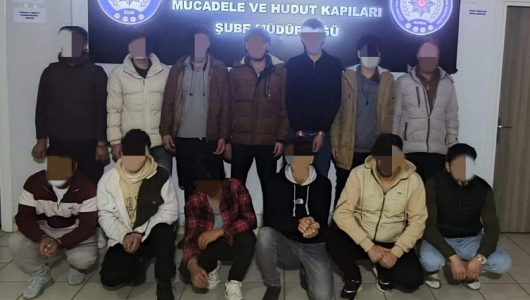 Bursa'da 13 düzensiz göçmen ve 4 organizatör yakalandı
