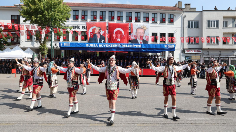 Bursa'da 30 Ağustos Zafer Bayramı coşkuyla kutlandı