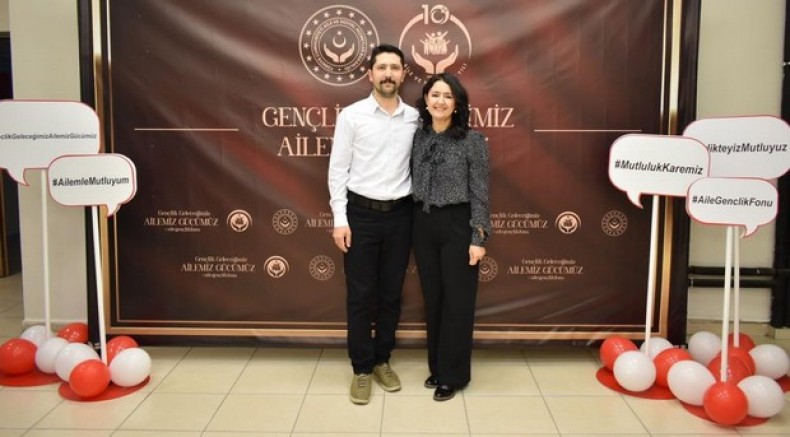 Bursa'da Aile Yılı'nda gençlere güçlü destek
