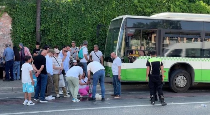 Bursa'da anne ve bebeğine otobüs çarptı: 2 yaralı
