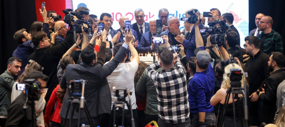 Bursa’da Başkan Bozbey gazetecilerle bir araya geldi