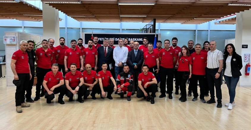 Bursa'da bu ekibe dikkatli bakın; Hayat kurtarıyorlar...
