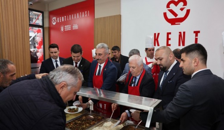 Bursa'da dayanışmanın sofrası büyüyor