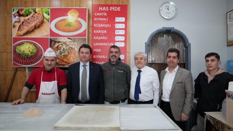 Bursa'da Erkan Başkan halkla her zaman iç içe