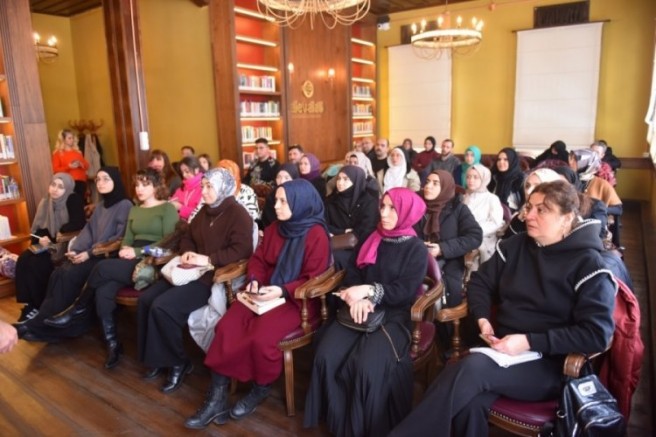 Bursa'da fotoğraf eğitimi almak isteyenler Yıldırım'a geliyor!
