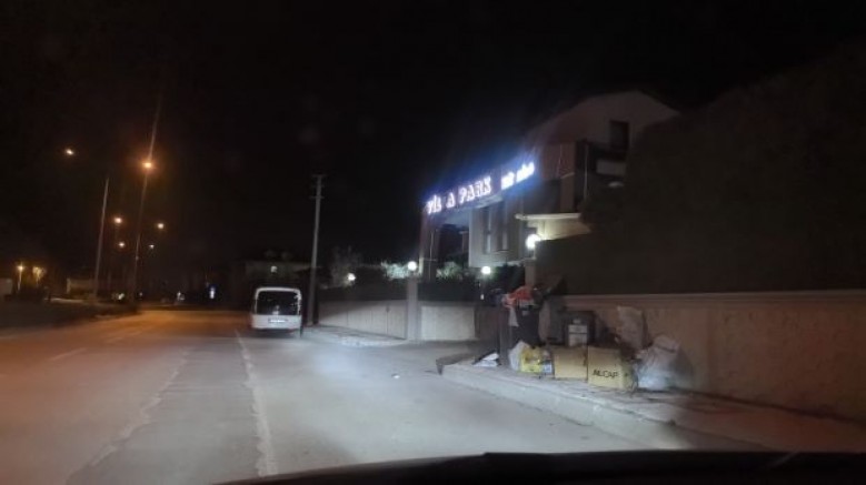 Bursa'da gece yarısı dehşet! Kocasını vurdu...