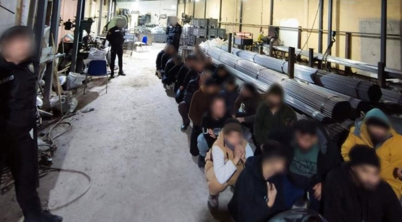 Bursa’da göçmen kaçakçılığına darbe