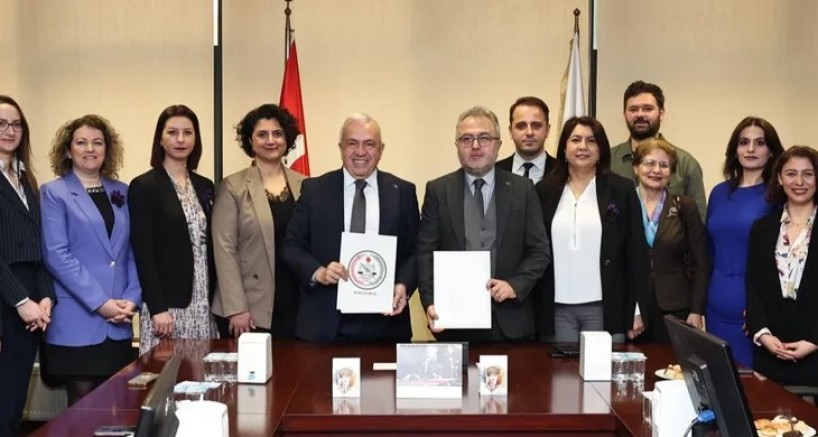 Bursa'da kadınlara şiddete karşı güç birliği