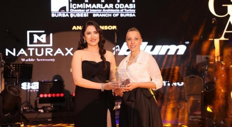 Bursa'da mesleğin duayeni içmimarlara ödül