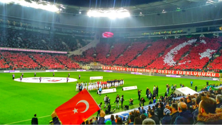 Bursa'da Milli maç coşkusu!