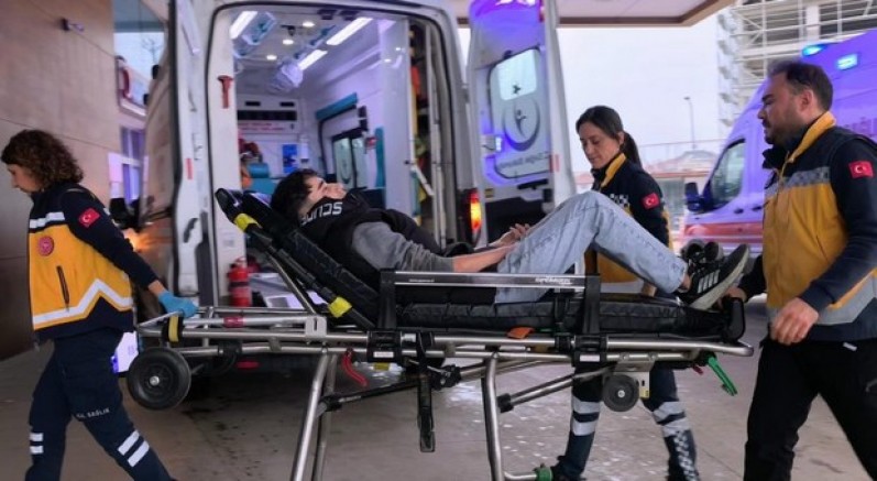 Bursa'da motosiklet kazası: 1’i çocuk 2 yaralı