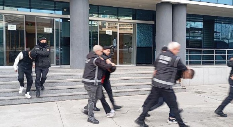 Bursa'da Özel Harekat destekli operasyon: 3 gözaltı