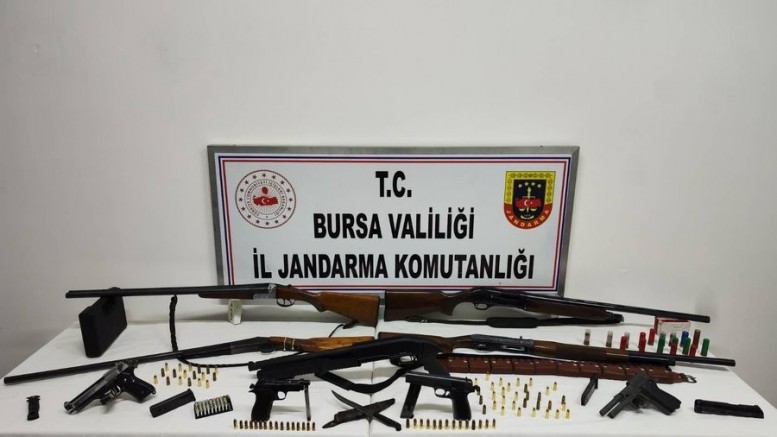 Bursa'da ruhsatsız silah operasyonu