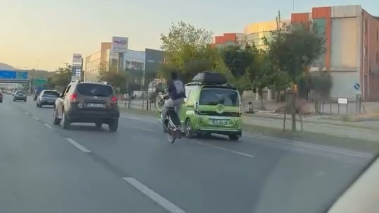 Bursa'da trafiği alt üst eden maganda!