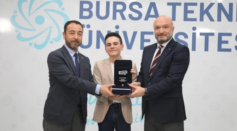 Bursa'da zirveye giden yolculuğunu anlattı