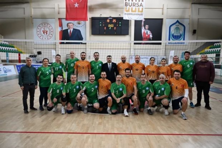Bursa'daki bu maçta dostluk kazandı