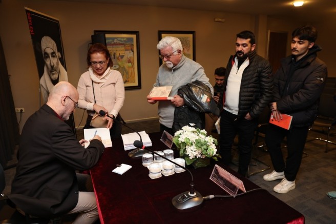 Bursa edebiyat dünyasının önemli isimlerini ağırlamaya devam ediyor