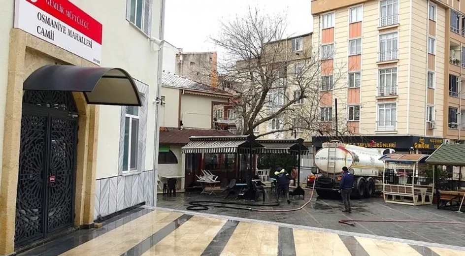 Bursa Gemlik'te camiler Ramazan'a hazırlanıyor
