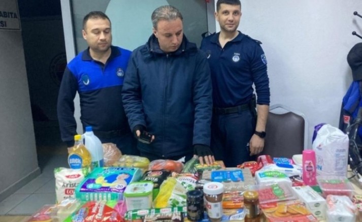 Bursa Gemlik'te dilencinin evinden bakın neler çıktı!