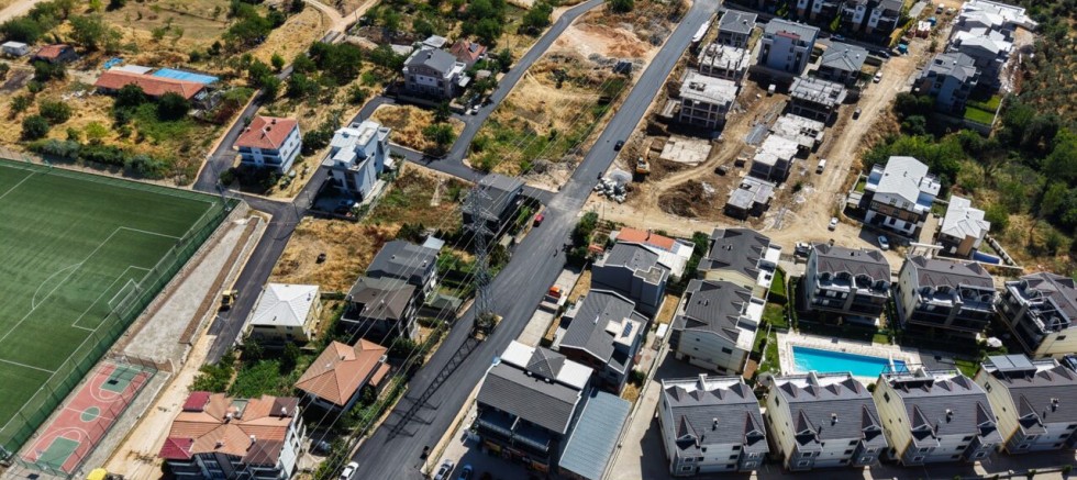Bursa Gemlik'te yollar yenileniyor