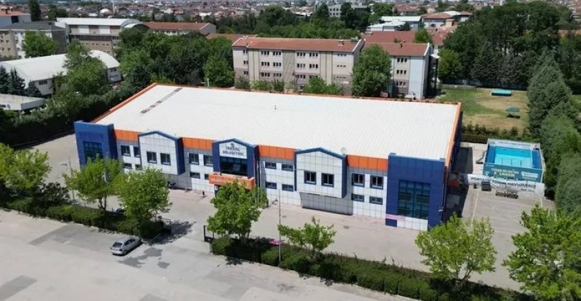 Bursa İnegöl Belediyesi gençlerin her zaman yanında