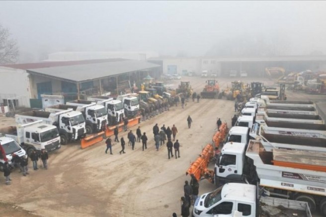Bursa İnegöl Belediyesi kar yağışı için teyakkuza geçti