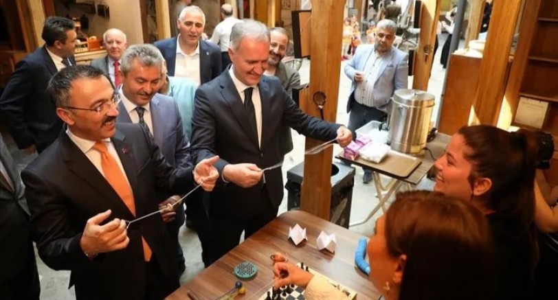 Bursa İnegöl'de dikkat çeken sergi