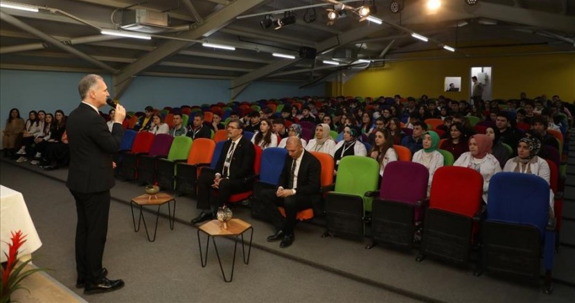 Bursa İnegöl’de gençler ne derse o!