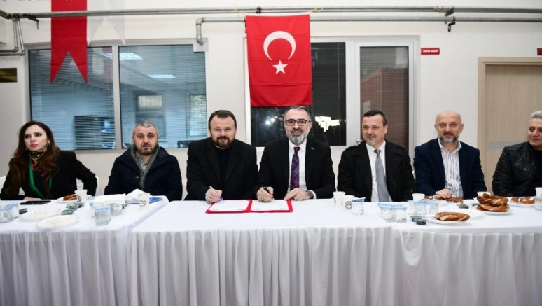 Bursa Kestel'de işçinin yüzü gülüyor