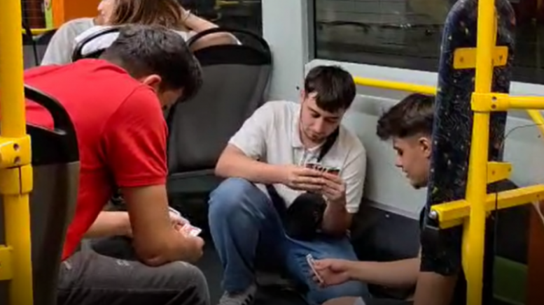 Bursa metrosunda ilginç olay!